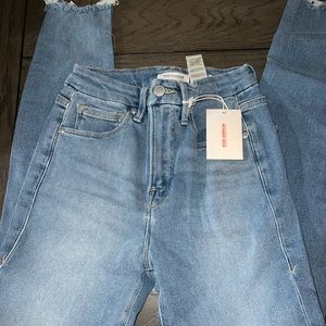 Good American Skinny crop jeans
